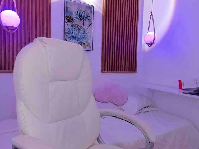 JennyDreamm live cam on BongaCams