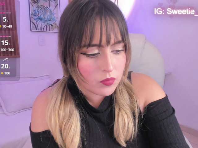 JennyDreamm live cam on BongaCams