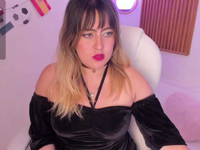 JennyDreamm live cam on BongaCams