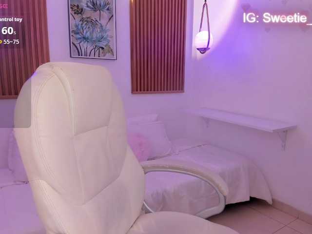 JennyDreamm live cam on BongaCams