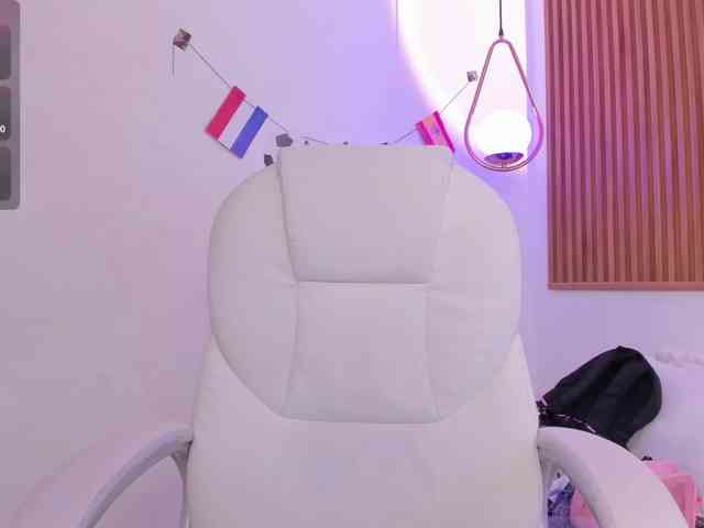 JennyDreamm webcam