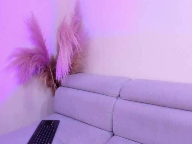 Morgan-Glow live cam on BongaCams