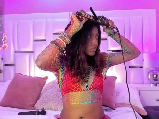ElarisBlake live cam on BongaCams