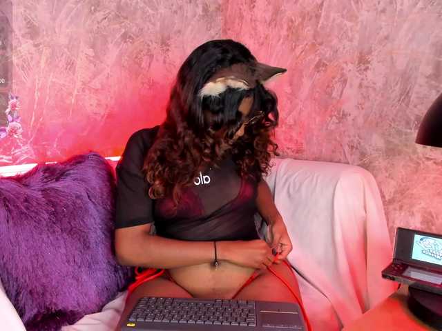 ElarisBlake live cam on BongaCams