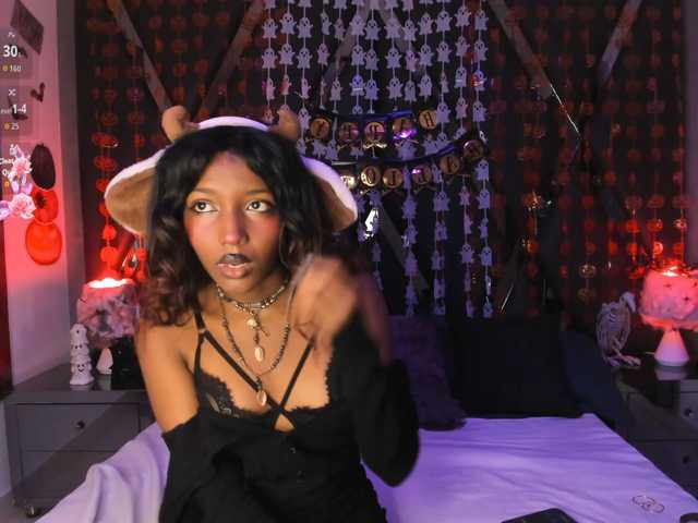 ElarisBlake live cam on BongaCams