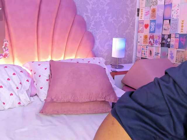 ElarisBlake live cam on BongaCams
