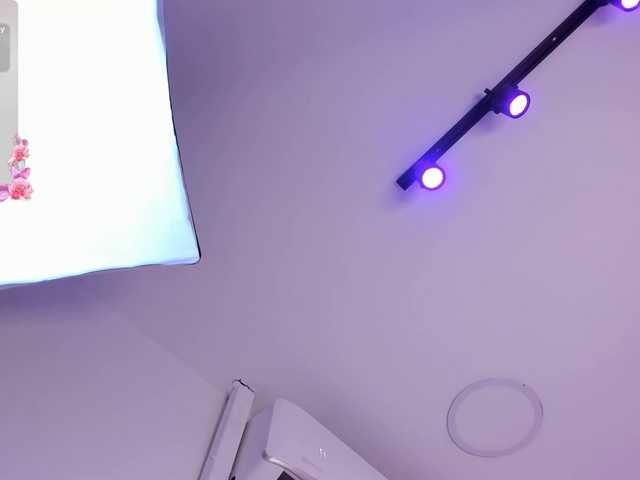 ElarisBlake live cam on BongaCams