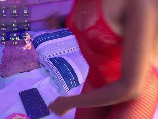ElarisBlake live cam on BongaCams