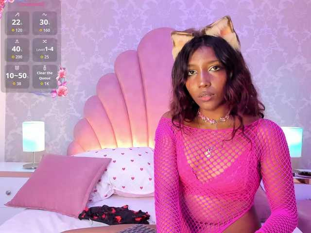 ElarisBlake live cam on BongaCams