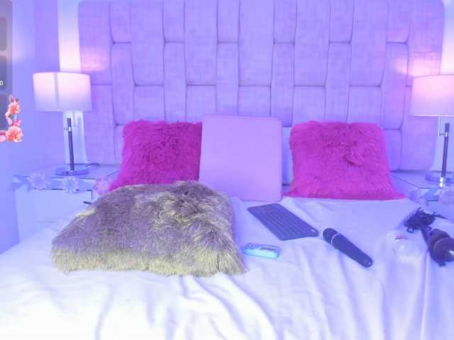 ElarisBlake live cam preview