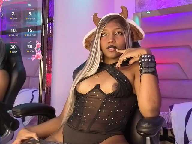 ElarisBlake live cam on BongaCams