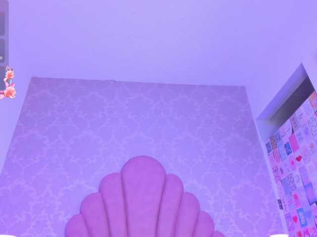 ElarisBlake live cam on BongaCams