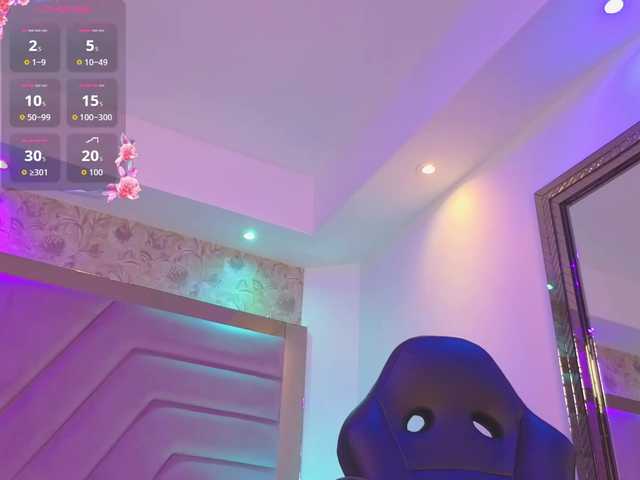 ElarisBlake live cam on BongaCams