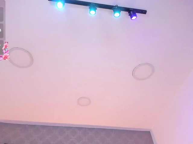 ElarisBlake live cam on BongaCams