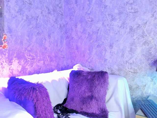 ElarisBlake live cam on BongaCams