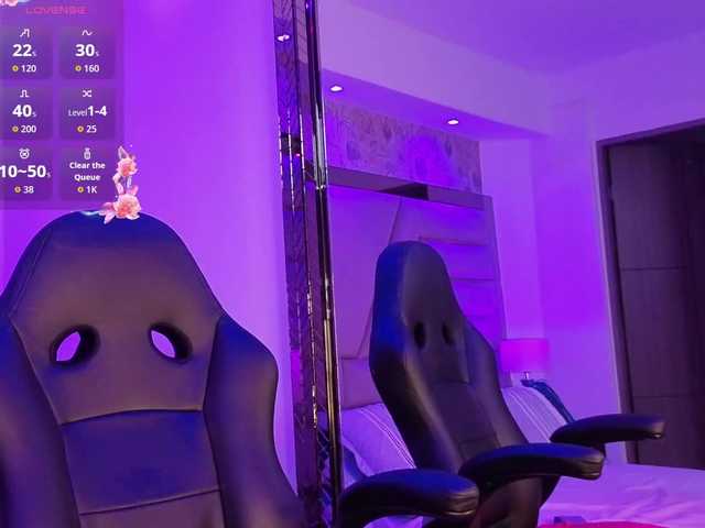 ElarisBlake live cam on BongaCams
