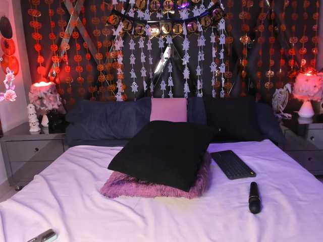 ElarisBlake live cam on BongaCams