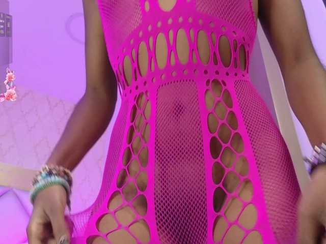 ElarisBlake live cam on BongaCams