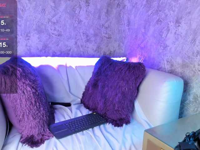 ElarisBlake live cam on BongaCams