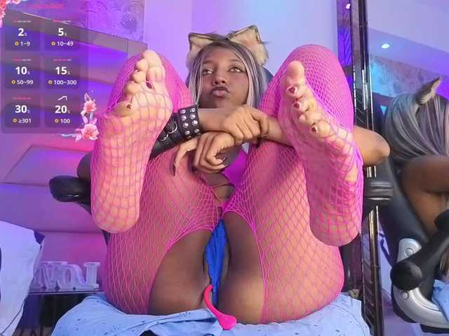ElarisBlake live cam on BongaCams