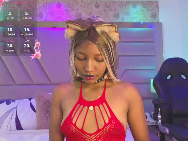 ElarisBlake live cam on BongaCams