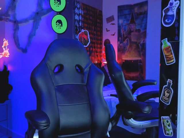 ElarisBlake live cam on BongaCams