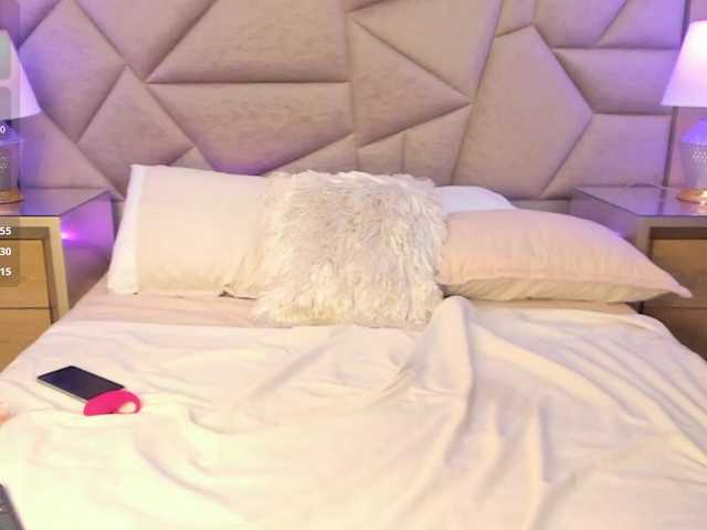 ElarisBlake live cam on BongaCams