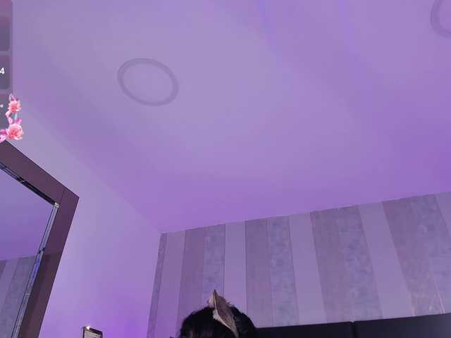 ElarisBlake live cam on BongaCams