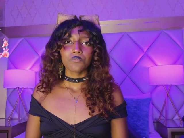 ElarisBlake live cam preview