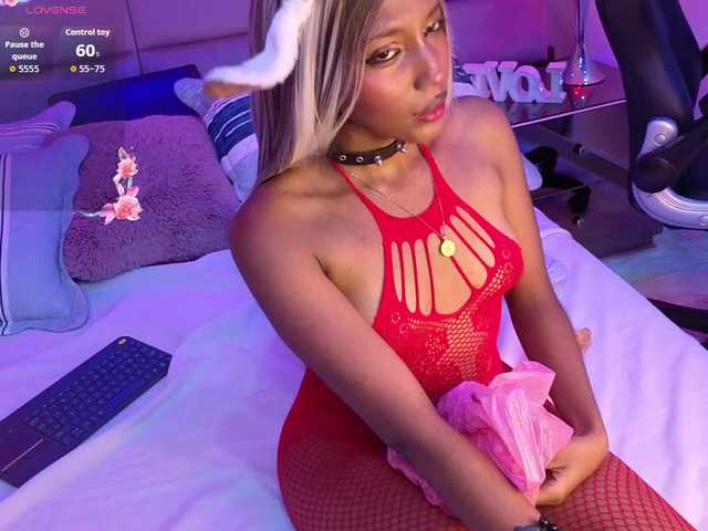 ElarisBlake live cam on BongaCams