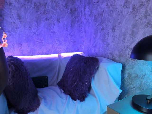 ElarisBlake live cam on BongaCams