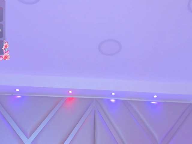 ElarisBlake live webcam show
