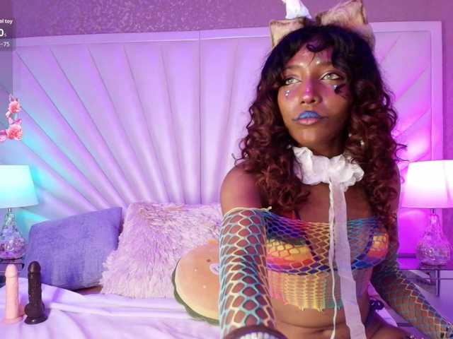 ElarisBlake live cam on BongaCams
