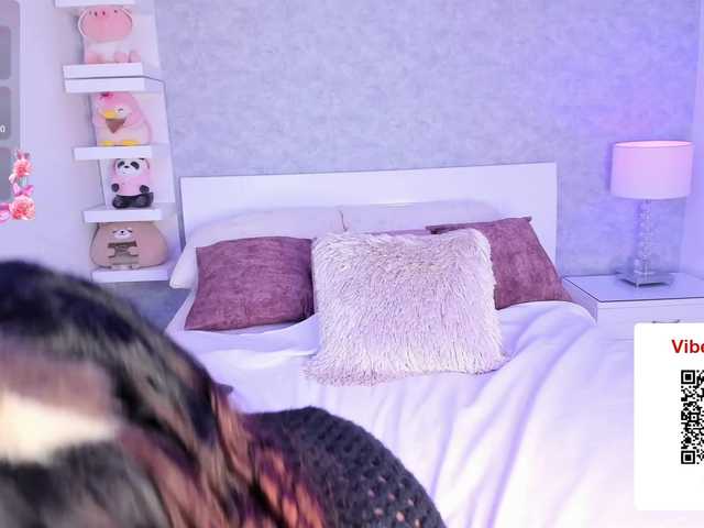 ElarisBlake live cam on BongaCams