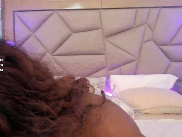 ElarisBlake live cam on BongaCams
