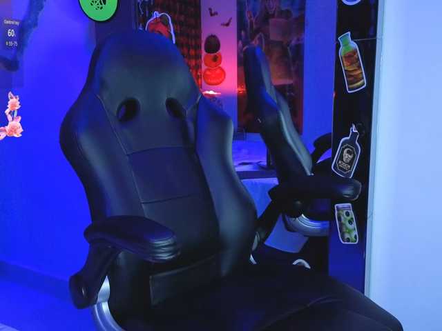 ElarisBlake live cam on BongaCams