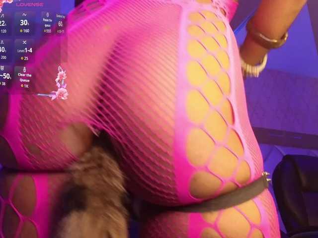 ElarisBlake live cam on BongaCams