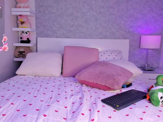 ElarisBlake live cam on BongaCams