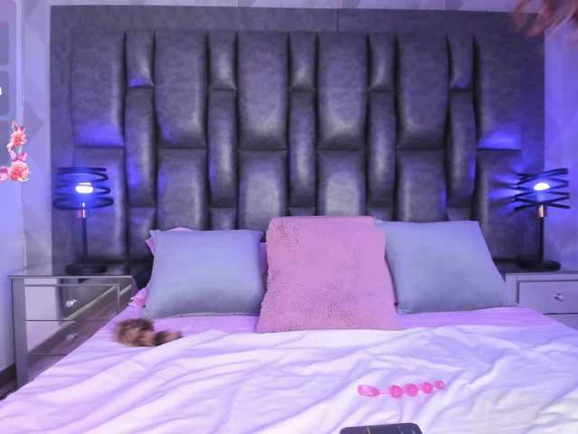 ElarisBlake live cam on BongaCams