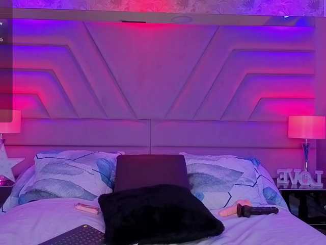 ElarisBlake live cam on BongaCams