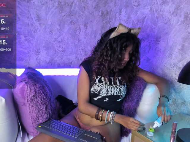 ElarisBlake live cam on BongaCams
