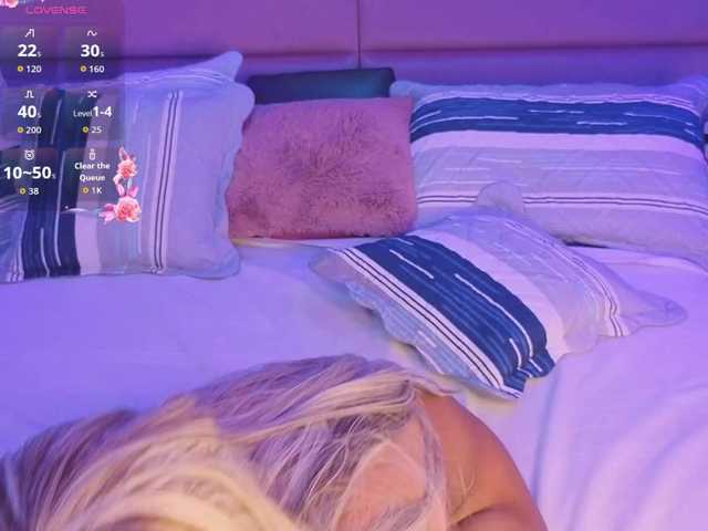 ElarisBlake live cam on BongaCams