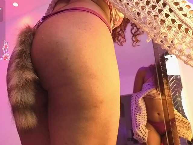 ElarisBlake live cam on BongaCams