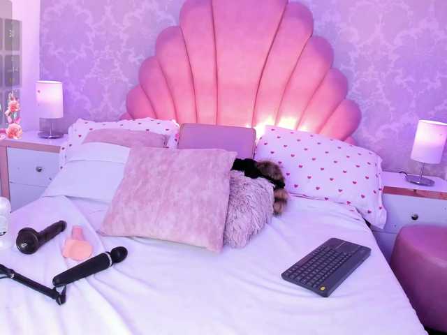 ElarisBlake live cam on BongaCams