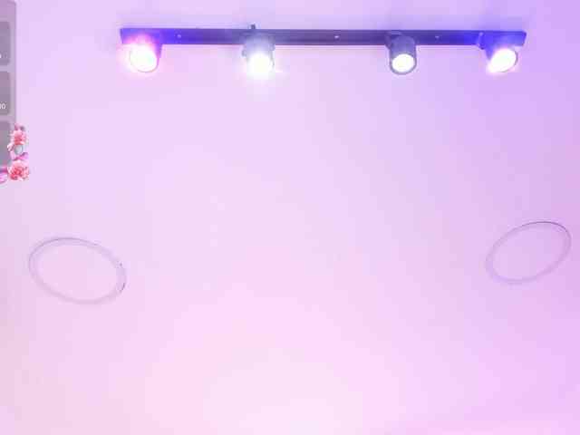 ElarisBlake webcam