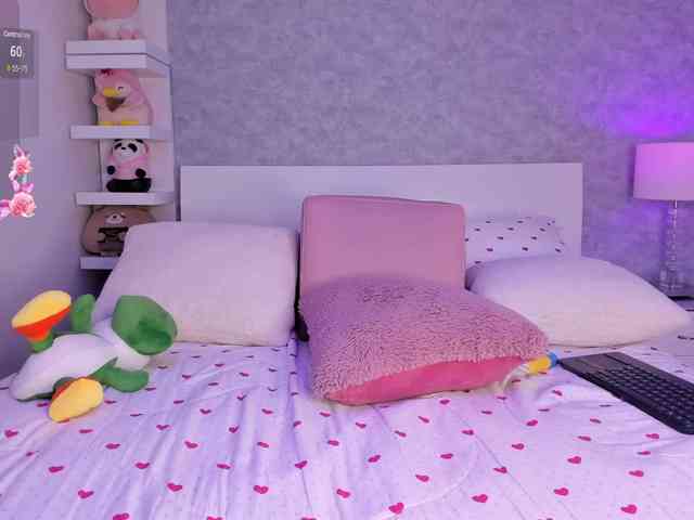 ElarisBlake webcam