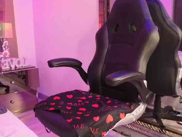 ElarisBlake ElarisBlake