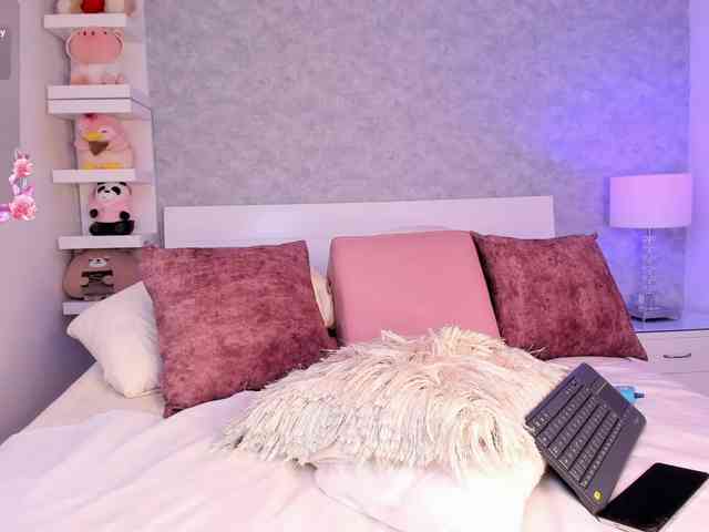 ElarisBlake webcam