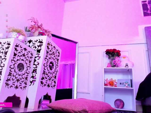 Maddieash live cam on BongaCams