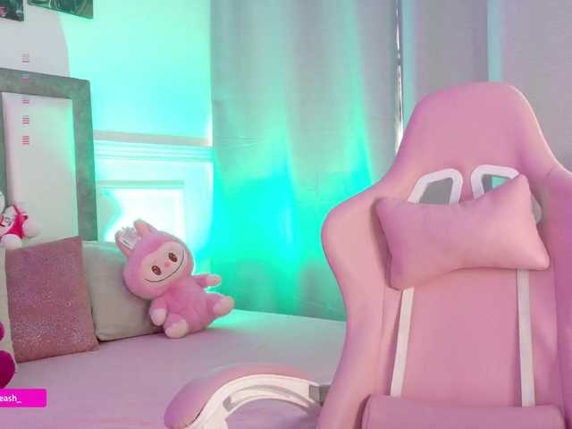 Maddieash live cam on BongaCams
